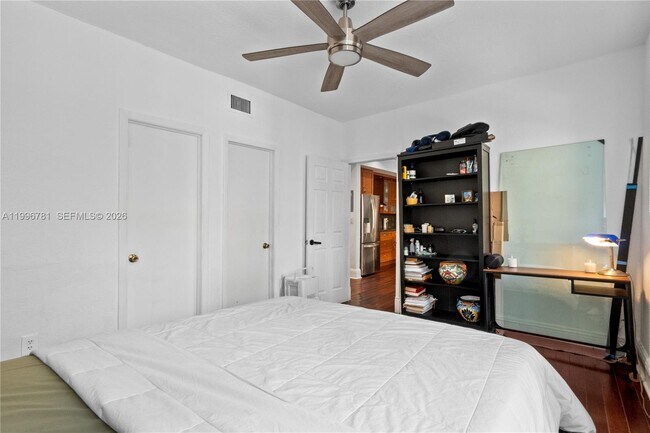 Building Photo - 1027 Pennsylvania Ave