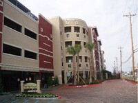 Building Photo - Downtown / Williams Brice area