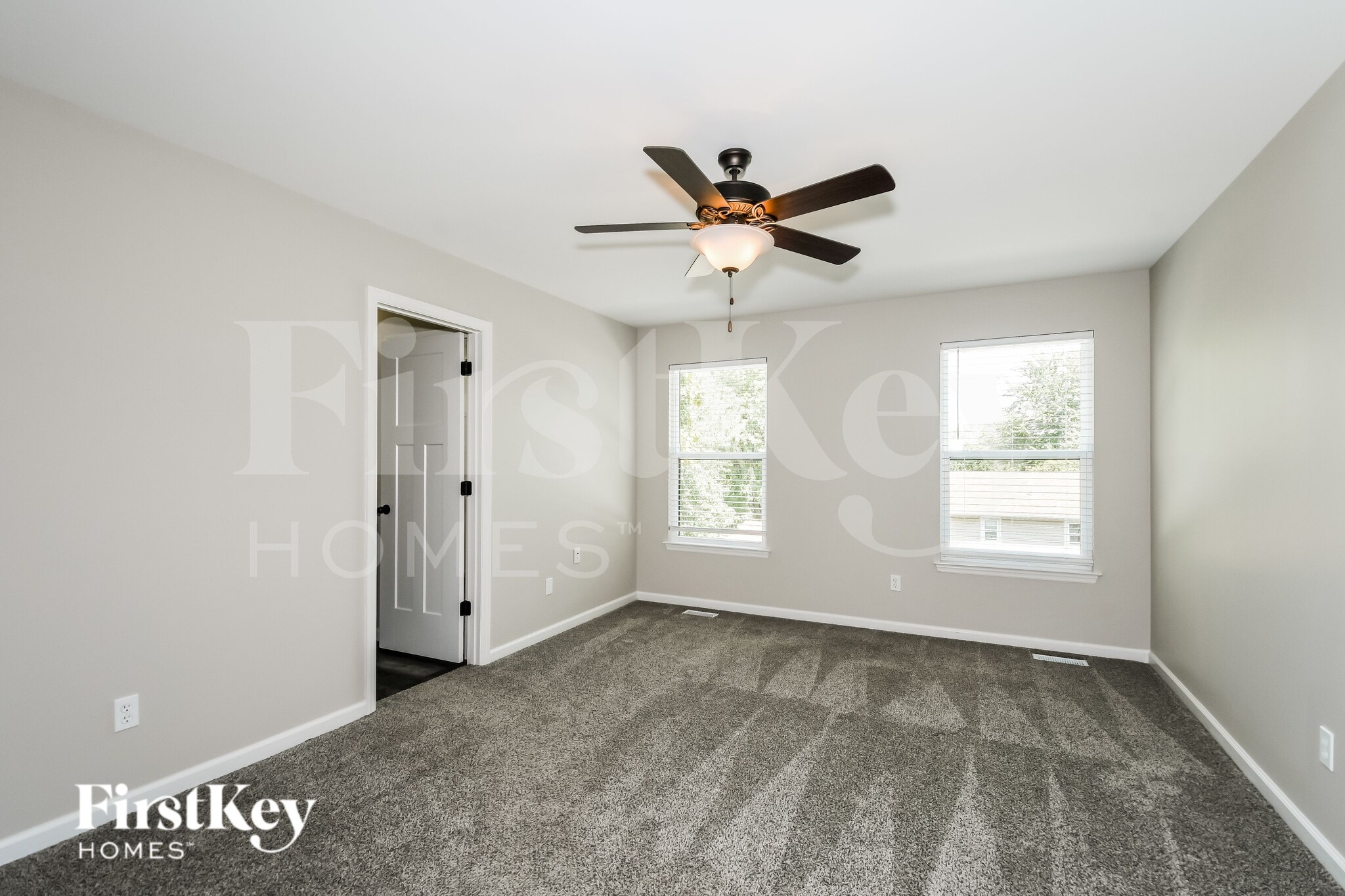 Building Photo - 2220 Tenbrook Rd