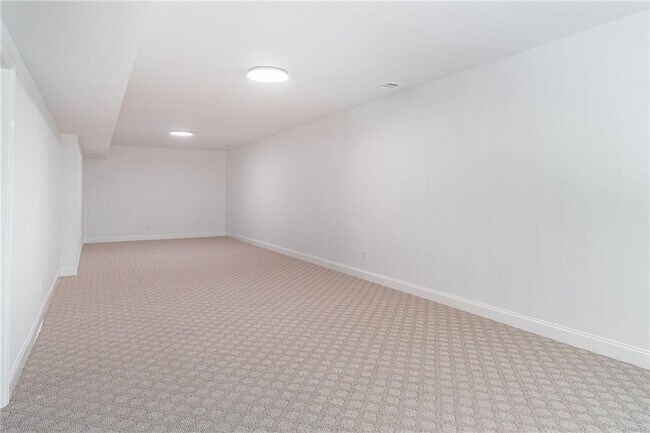 Building Photo - 764 Morganton Dr
