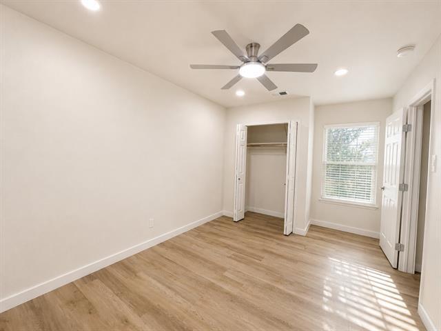 Building Photo - 300 Lamesa Ct