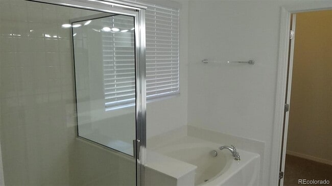 Building Photo - 6739 Summer Grace St