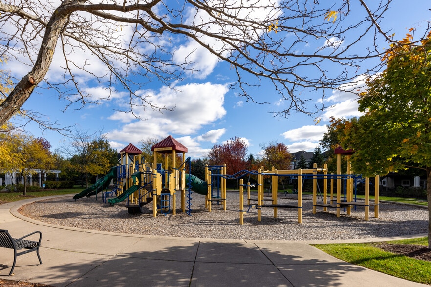 Building Photo - 11340 Sand Castle Dr