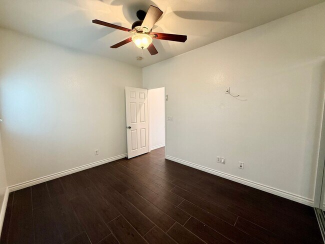 Building Photo - COMING SOON 5/BD 3/BA Home W/ Expansive Yard, Solar Panels, and No Rear Neighbors!