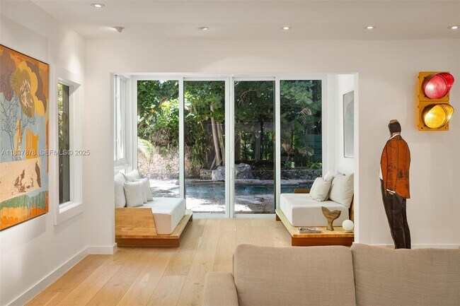 Building Photo - 4286 Douglas Rd