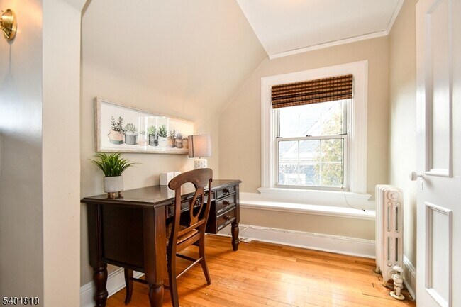 Building Photo - 15 Euclid Ave