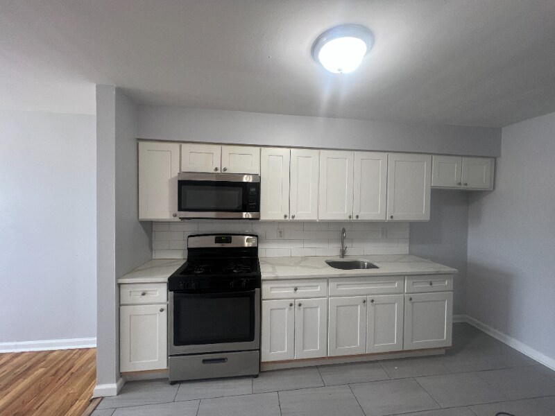 Building Photo - 6 Pomona Ave