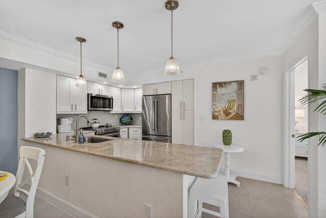 Building Photo - 1801 N Flagler Dr