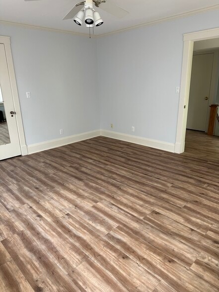 Bedroom 1 - 1110 N Maplewood Ave