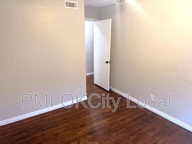 Building Photo - 3025 NW 67th St