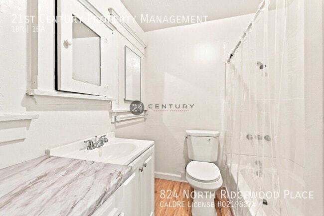 Building Photo - 824 N Ridgewood Pl