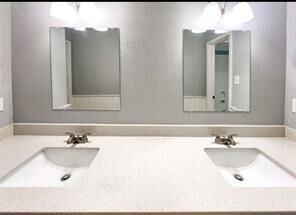 Building Photo - 17715 Loring Ln