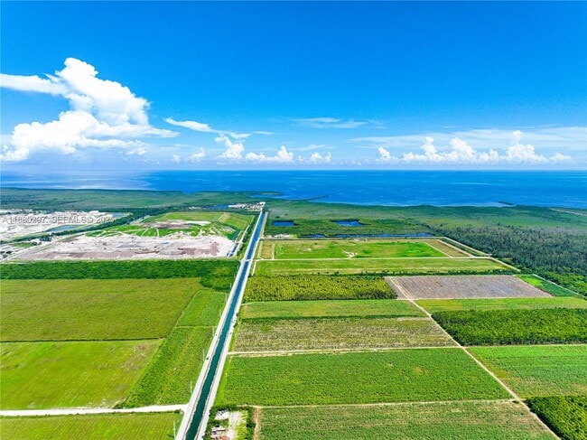 Building Photo - 24902 SW 107th Ave