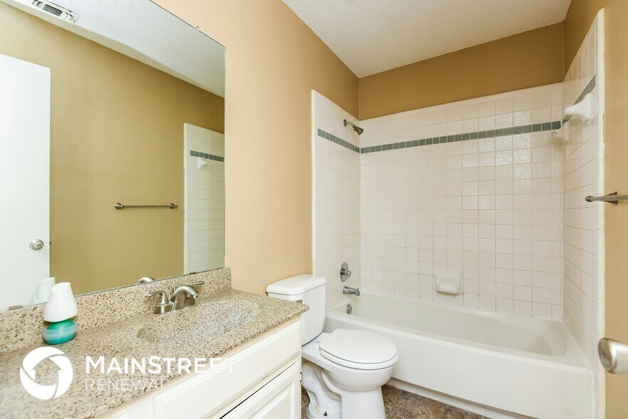 Building Photo - 634 Lemon Dr