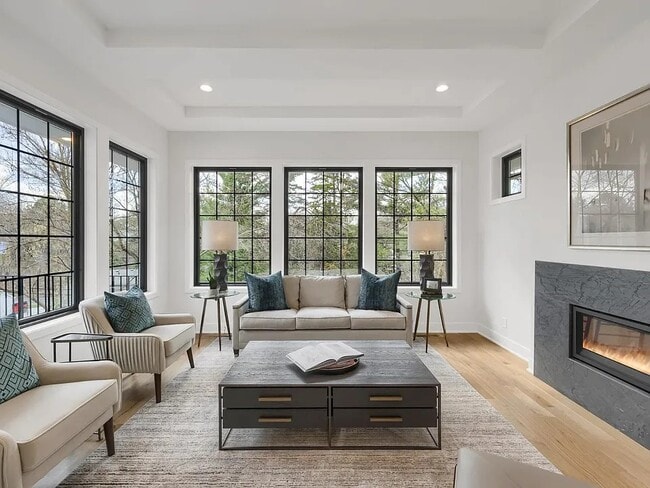 Building Photo - 4630 France Ave S