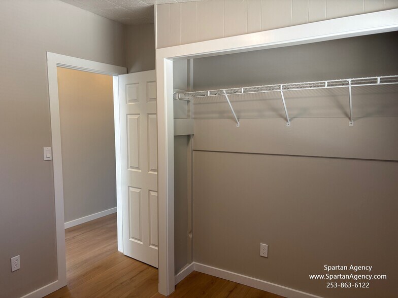 Building Photo - 1020 184th Avenue Ct E