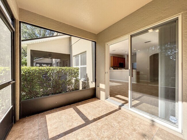 Building Photo - Clubside Pointe