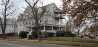 Building Photo - 18 Forest Park Ave