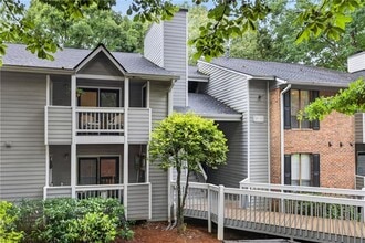 Building Photo - 123 Warm Springs Cir