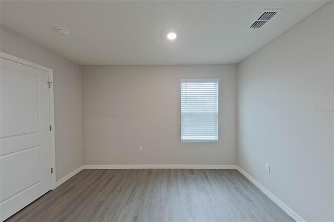 Building Photo - 8670 SW 43rd Ter