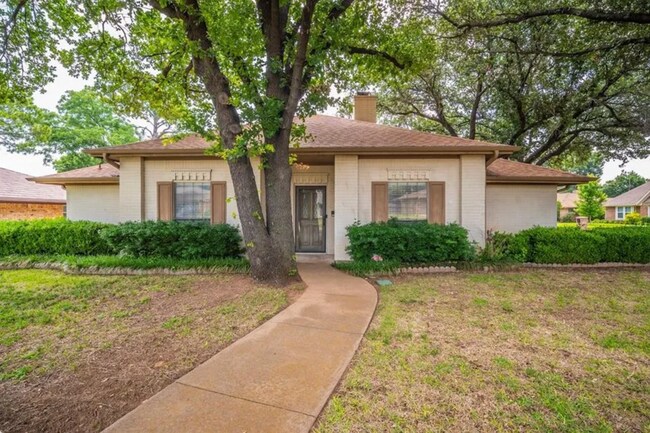 Primary Photo - 2507 Radcliffe Dr