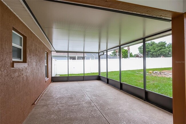 Building Photo - 5499 Moon Valley Dr