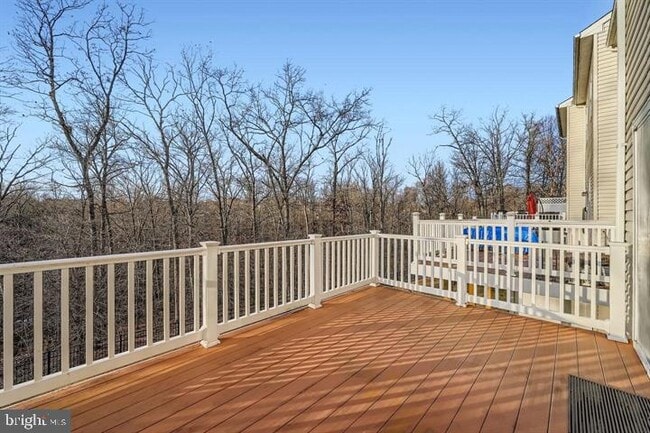 Building Photo - 346 Paladium Ct