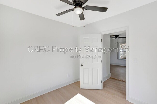 Building Photo - 2642 Ferrara Dr