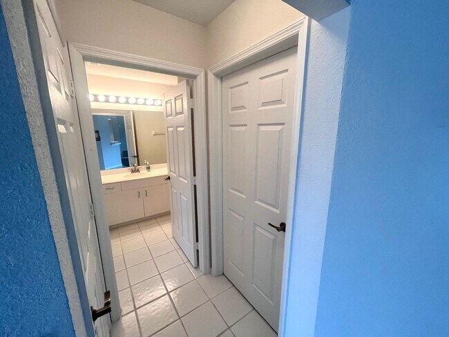 Building Photo - 2285 Harmony Ln