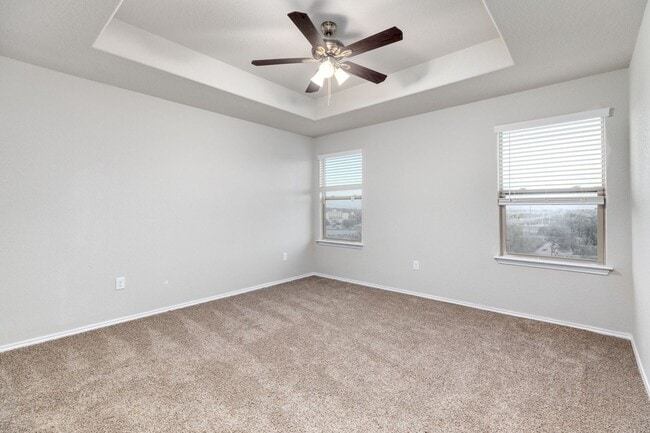 Building Photo - 3 Bedroom, 2.5 Bathroom Duplex in New Brau...