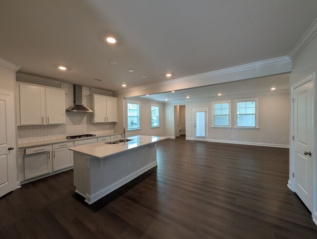 Building Photo - 332 Canyon Spring Trl
