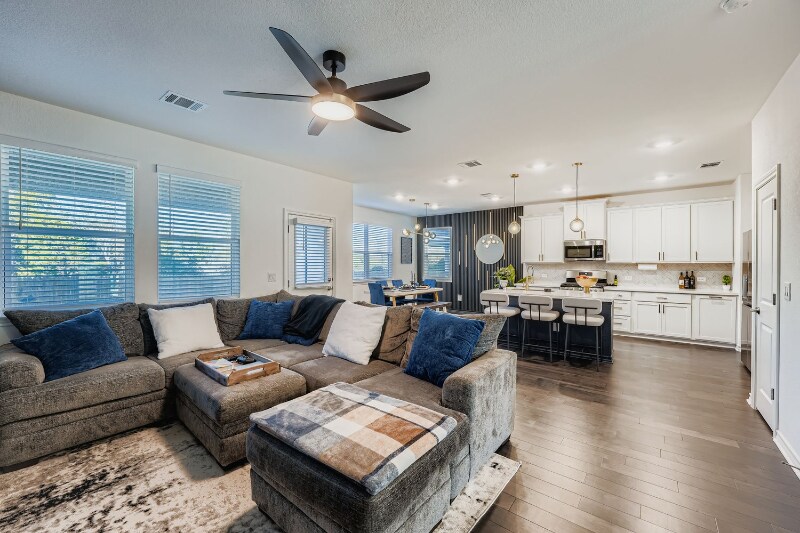 Building Photo - 2902 Bronx Dr