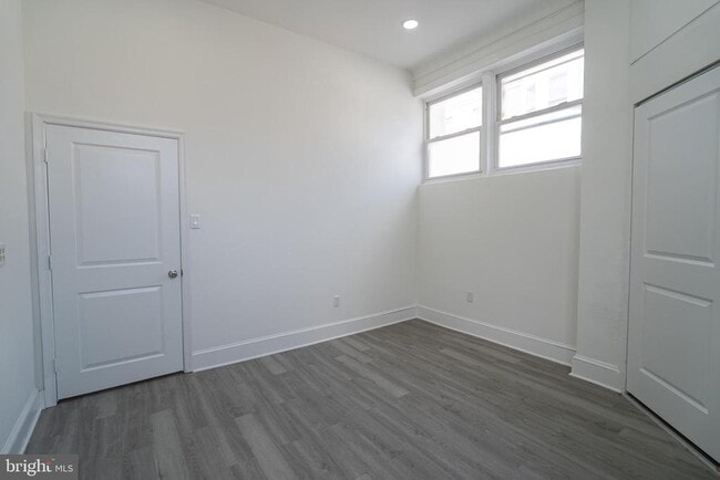 Building Photo - 2410 Wharton St