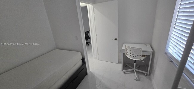 Building Photo - 2601 SW 24th Ave