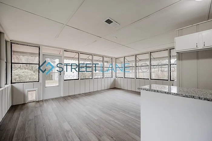 Building Photo - 5044 Old Post Rd