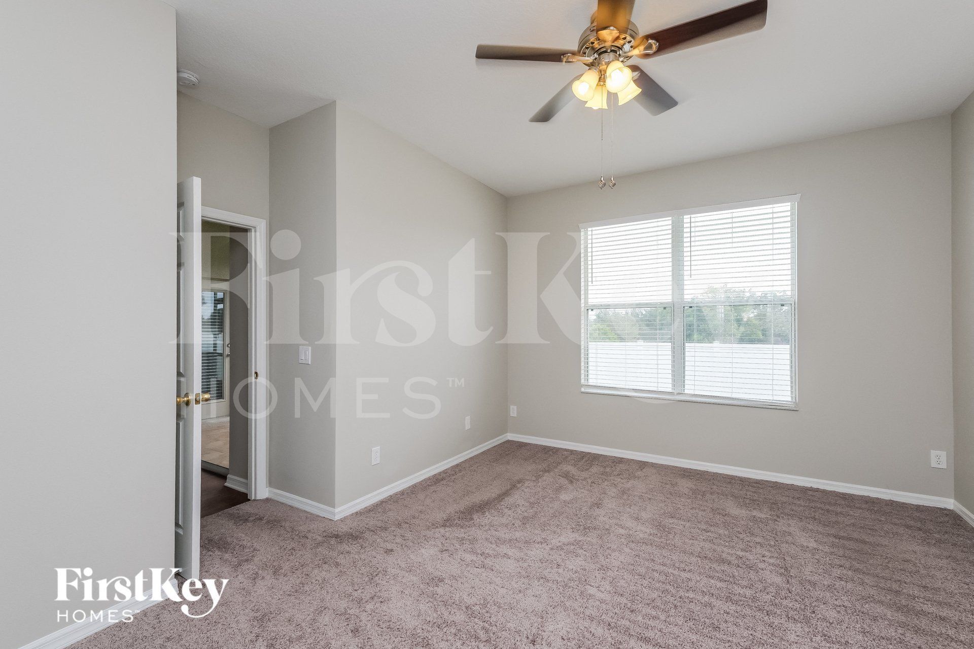 Building Photo - 527 Dunaway Dr