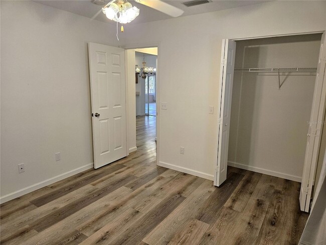Building Photo - 1088 Panda Rd