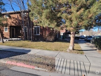 Building Photo - Midtown Flats - Duplex