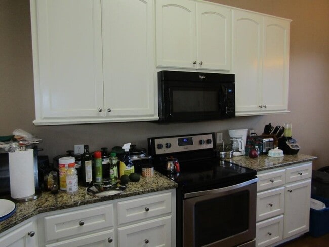 Building Photo - 308 Glenridge Dr