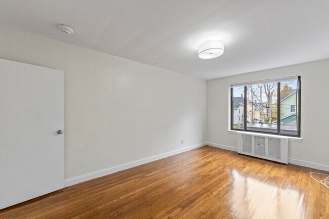 Building Photo - 38-40 Cedar Street Unit 243