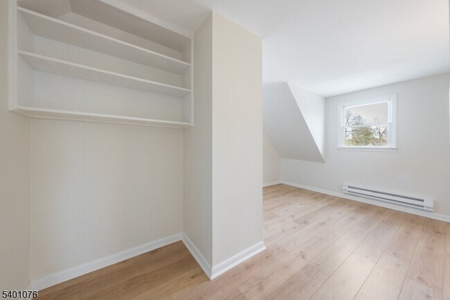 Building Photo - 71 Broad St