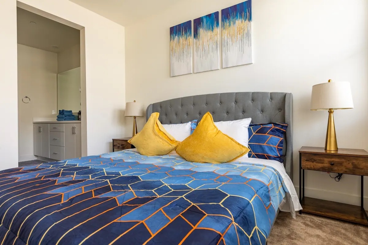 Building Photo - 927 E Mason Ln