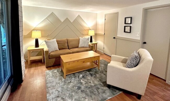 Building Photo - 22 Orris Rd