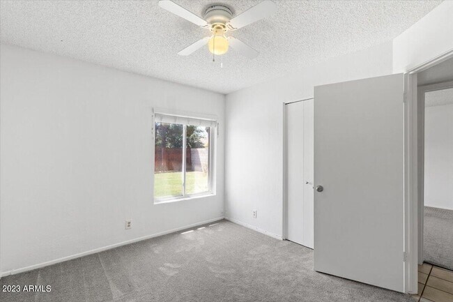 Building Photo - 667 W Pecos Ave