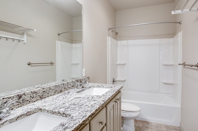 Building Photo - Wonderful Home in Cambridge Way! SPEC!