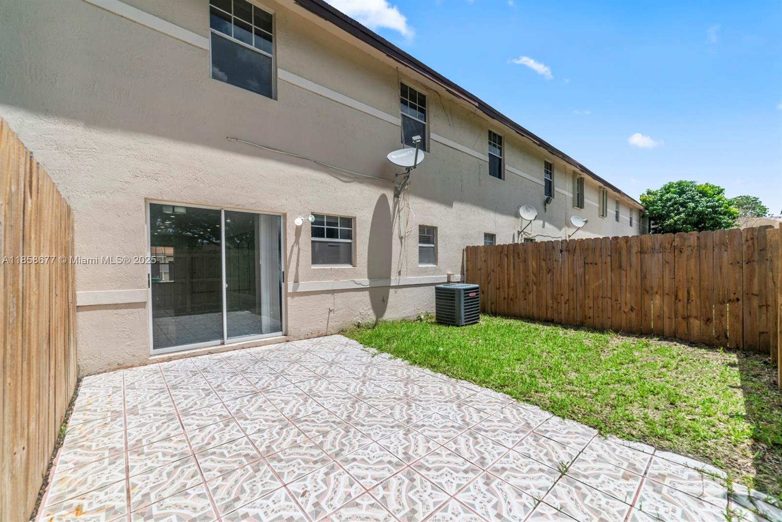 Building Photo - 3358 NW 198th Ter