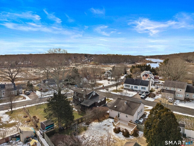 Building Photo - 3 Sunnieside Dr