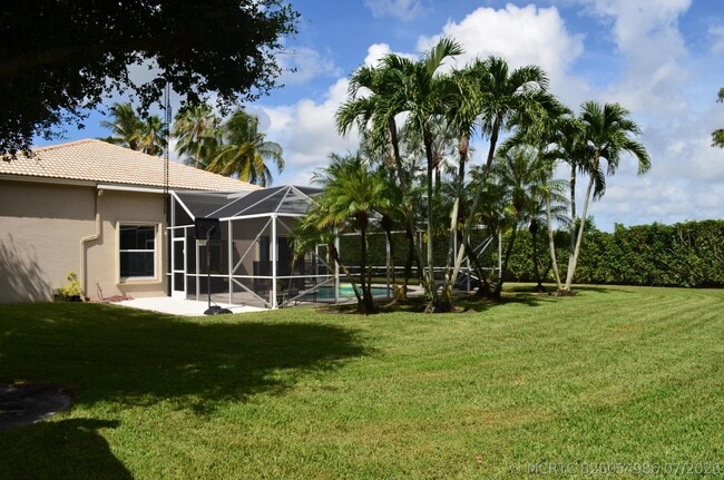 Building Photo - 9242 Olmstead Dr