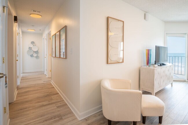 Building Photo - Villa Capriani 218B @ 790 New River Inlet Rd