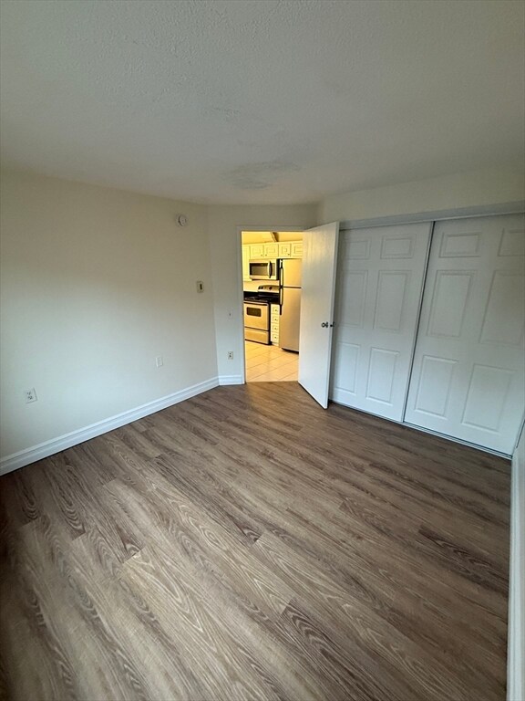 Building Photo - 112 Centre St